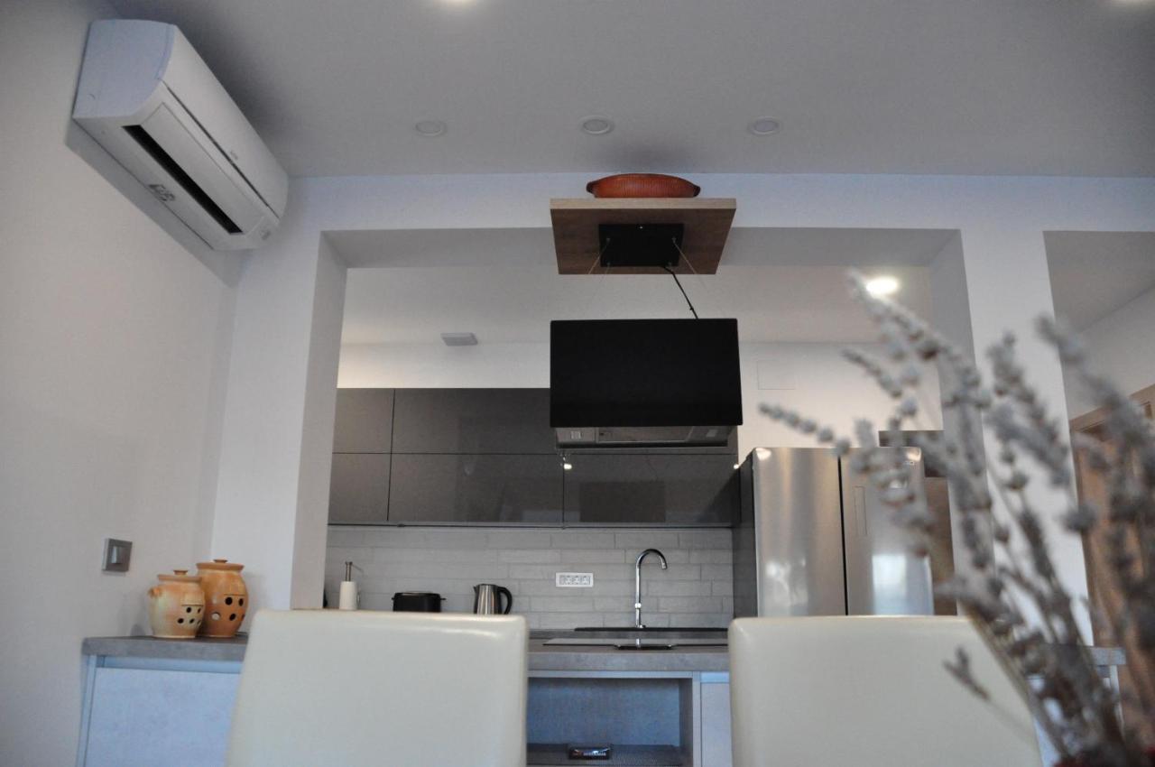 Apartment Cecil Изола Екстериор снимка