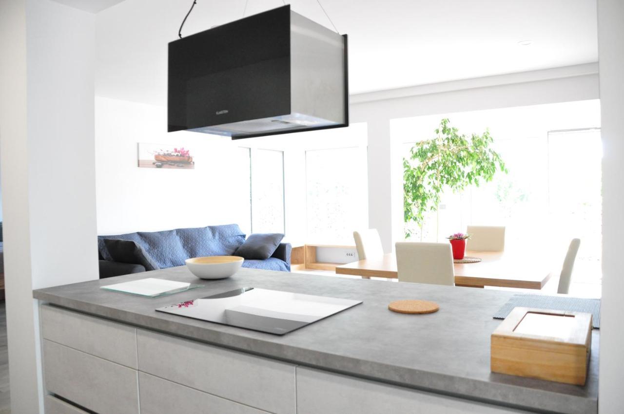 Apartment Cecil Изола Екстериор снимка
